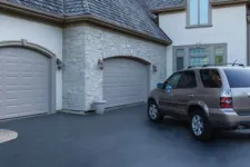 Détectez rapidement les problèmes reliés à votre ouvre-porte de garage